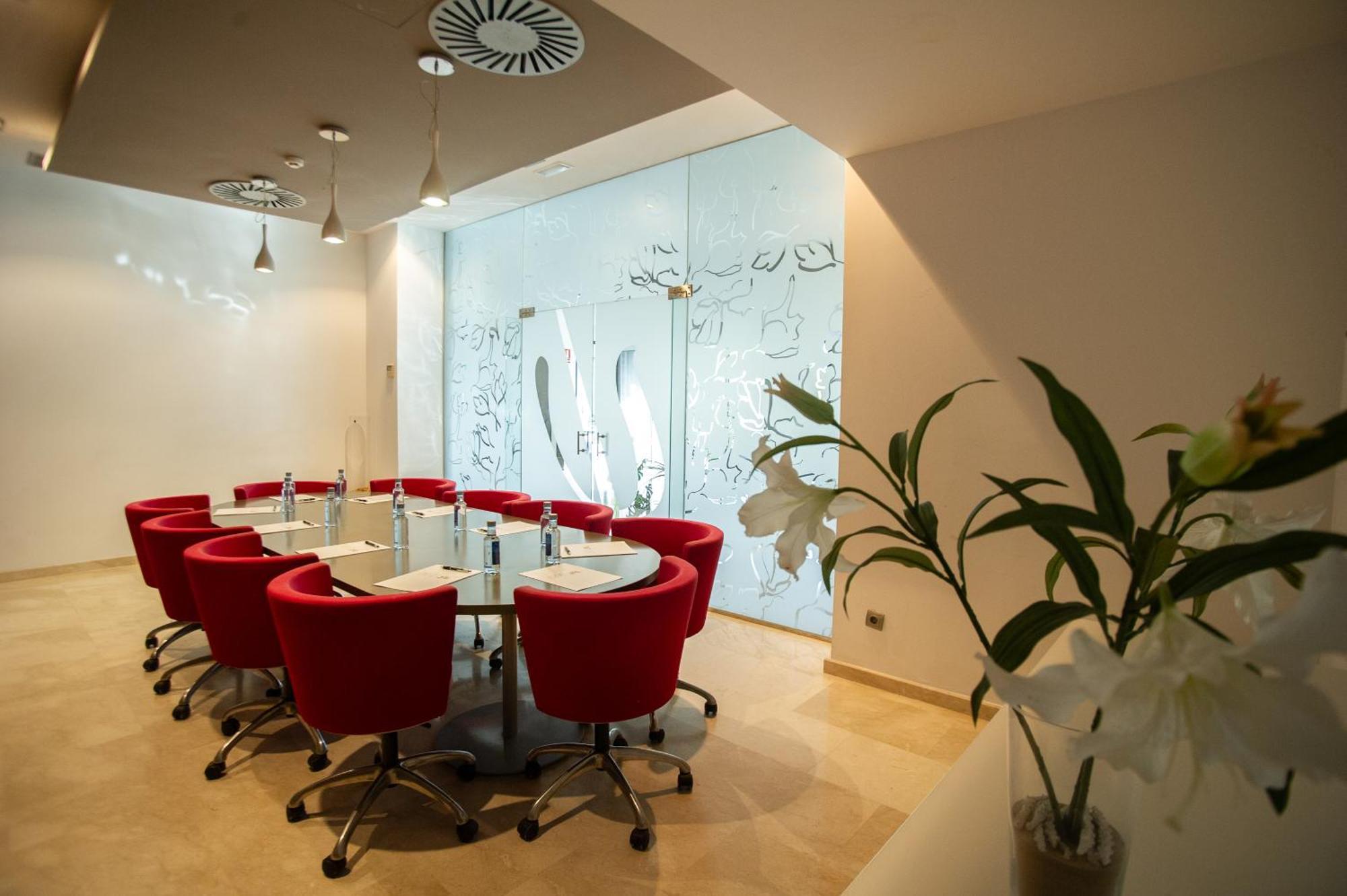 Azz Valencia Tactica Hotel Paterna Ngoại thất bức ảnh